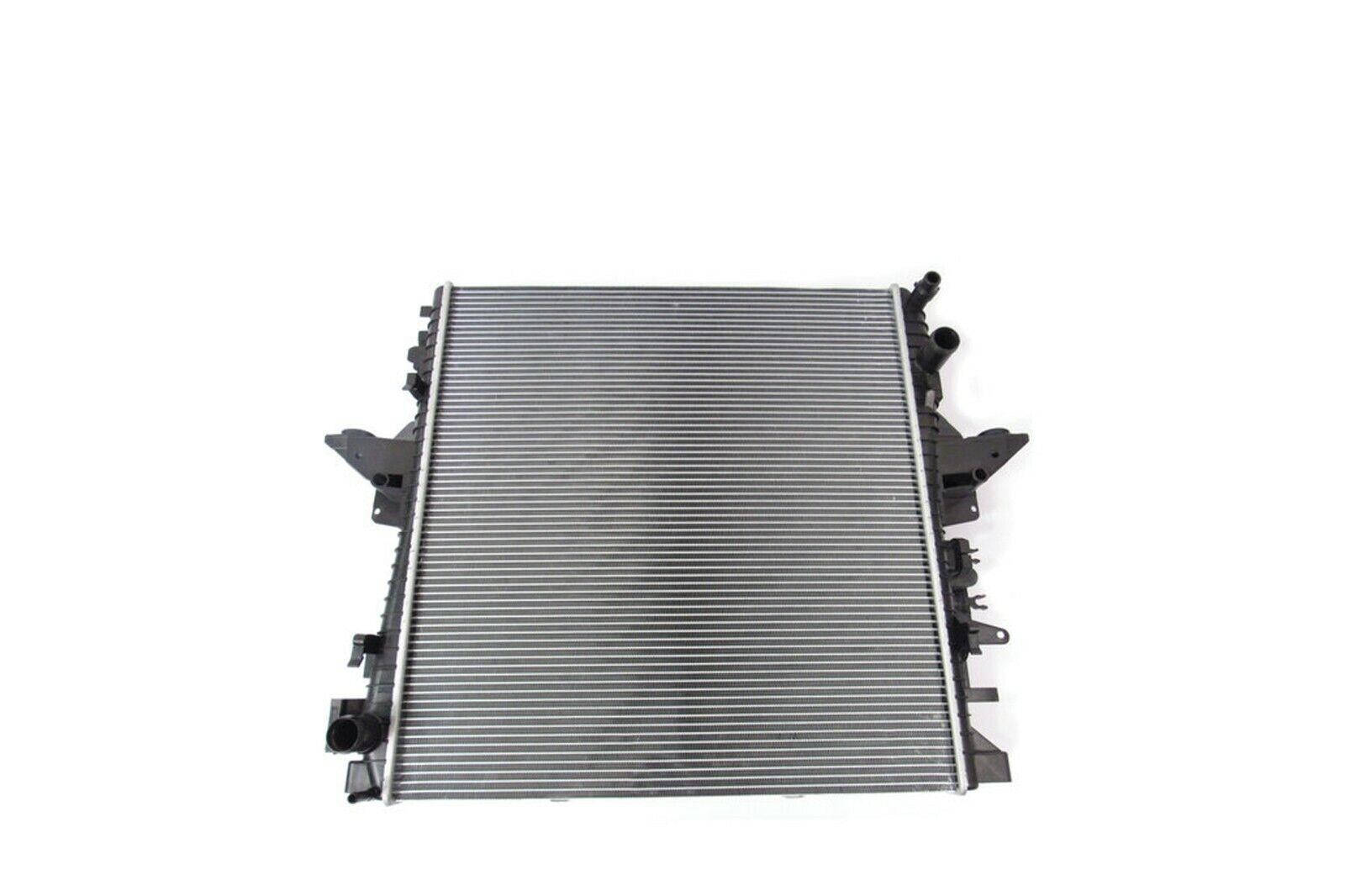 Radiator, 3.0 5.0 Petrol Discovery 4 L319 Range Rover Sport L320 LR015560